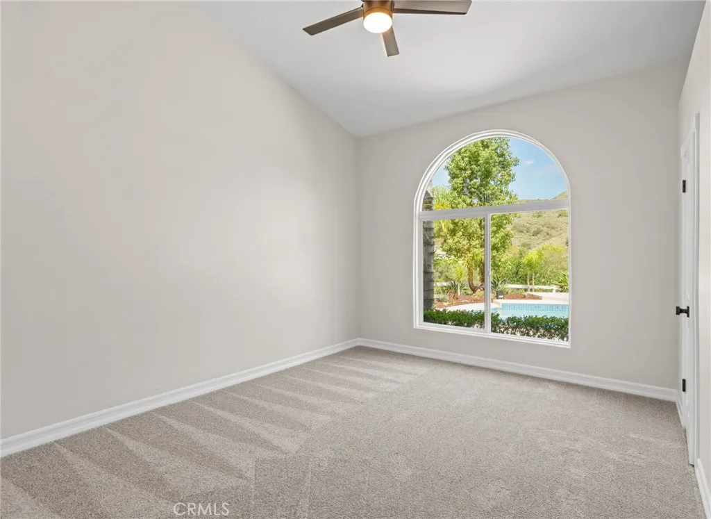 44240 La Cruz Drive, Temecula, California 92590 home-pic-26